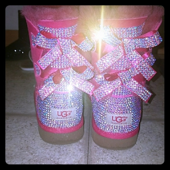 Shoes - Picture 11 of 16